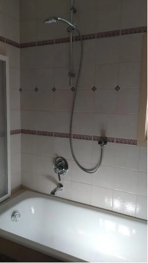 Villetta Con Giardino A Due Passi Dal Mare Imperia Homestay