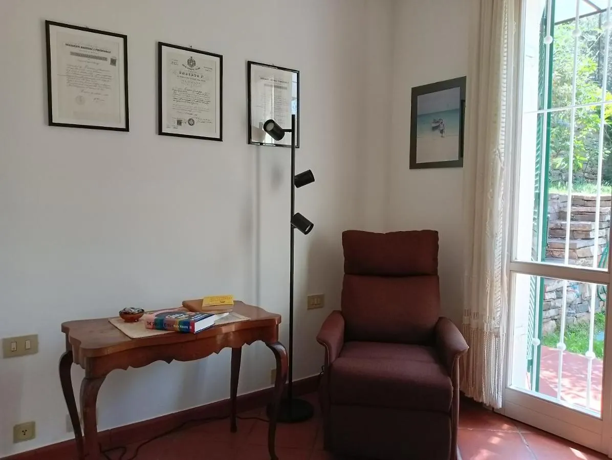 Homestay Villetta Con Giardino A Due Passi Dal Mare Imperia
