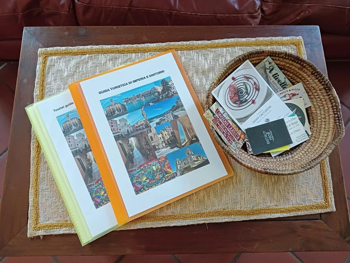 Homestay Villetta Con Giardino A Due Passi Dal Mare Imperia