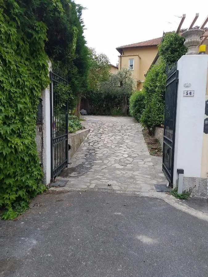 Villetta Con Giardino A Due Passi Dal Mare Imperia